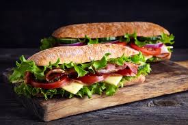 Envie D Un Bon Sous Marin Essayez Celui Ci Au Steak Et Fromage Sauce Sud Ouest Leftover Ham Recipes Ham Recipes Leftover Ham