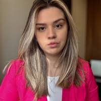 Amanda Berte's Instagram, Twitter & Facebook