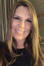 Sabrina Upton's Instagram, Twitter & Facebook