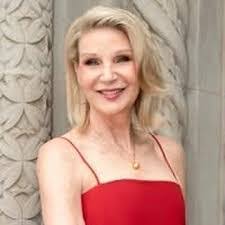 Tracey Marr's Instagram, Twitter & Facebook