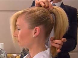 La coupe homme cheveux court peut très bien être la même que les joueurs de football, ou même ceux de rugby, il y a la coupe du monde qui ne va pas tarder. Quelle Queue De Cheval Pour Quel Visage Marie Claire