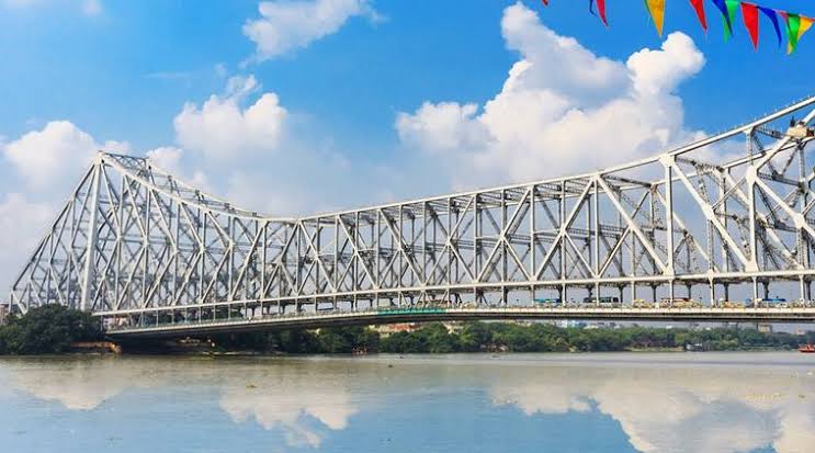 The iconic cantilever structure of Howrah Bridge, AI generated