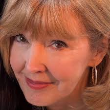 Barbara Bebb's Instagram, Twitter & Facebook