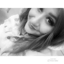 Nikki Roden's Instagram, Twitter & Facebook