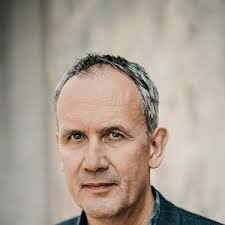 Amazon.de: Axel Simon: books, biography, latest update