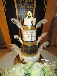 Black And Gold Art Deco Cake This Black And Gold Art Deco Cake Has Beautiful Detail Artdecocake Artdecowedding Artdecoweddingcake Houstonweddingcake Houstoncakes Artdeco In 2020 Art Deco Cake