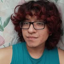 SAM SMITH disfrutando en la playa. 💗👙