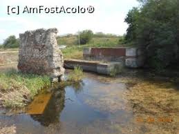 Podul lui traian sau podul lui apolodor a fost un pod roman cu arc semicircular, primul pod care avea să fie construit peste dunărea de jos. Drobeta Turnu Severin La Podul Lui Traian Impresii La Pas Prin Drobeta Si Imprejurimi Drobeta Tr Severin Amfostacolo