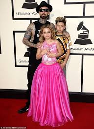 Youngest child and only daughter of musician travis barker and former miss usa shanna moakler. Travis Barker Takes Landon And Alabama To The Grammy Awards 2016 Daily Mail Online