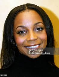 15 Photos & High Res Pictures