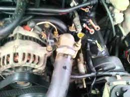 Location of thermostat in 1998 lincoln continental. 4 6 Thermostat Replacement Youtube