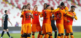 Sivasspor ile galatasaray'ın bu mücadelesini canlı olarak takip edebildiniz. Galatasaray Sivas Ta Kazandi Seri 3 Maca Cikti Sivasspor Galatasaray 1 2 Mac Sonucu Ozet Aspor
