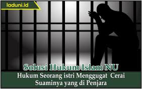 Hukum wanita minta cerai menurut islam adalah boleh asalkan wanita tersebut memiliki alasan syar'i untuk menggugat cerai suaminya. Hukum Seorang Istri Menggugat Cerai Suaminya Yang Di Penjara Wanita Laduni Id