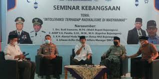 Kabupaten bojonegoro adalah salah satu kabupaten di provinsi jawa timur, indonesia, dengan ibu kota bojonegoro. Pesan Penting Wakil Bupati Bojonegoro Untuk Para Mahasiswa