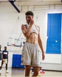 Lonzo ball is stepping up as big brother to help lamelo get his beloved jersey number. 100 Best Lamelo Ball Ideas Lamelo Ball Ball Lonzo Ball