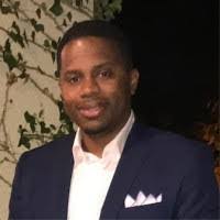 Leslie Cahill's Instagram, Twitter & Facebook