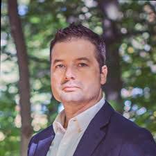 Michael Dolle's Instagram, Twitter & Facebook