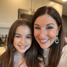 Debbie Bosch's Instagram, Twitter & Facebook