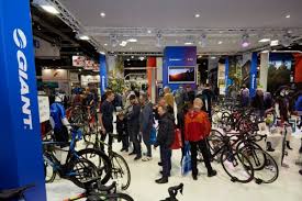 See 70 reviews, articles, and 32 photos of paris a velo, ranked no.48 on tripadvisor among 342 attractions in paris. Velofollies Le Salon Du Cyclisme Et Des Passionnes De Velo Cyclotourisme Mag