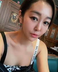 2023 간지럽게 잊지못추 나만의 사진 올려보기 잠 안 오는 날 나를 돌아보는 사진첩🤭 음청 단순했던 올해 계획이 디텔해지는 밤 반년  동안 잠시 멀리했던 포스트 업뎃해요 Happy new year 2024 👋🏼