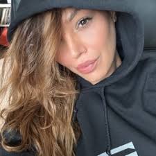 Stream Anna Martens music