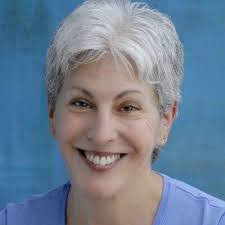 Noreen Baker's Instagram, Twitter & Facebook