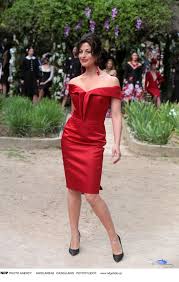 H δωροθέα μερκούρη φτιάχνει την απόλυτη καλοκαιρινή συνταγή. Dwro8ea Merkoyrh Spania Emfanish Me Tis Dyo Efhbes Kores Ths People Amp Style Eidhseis