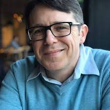 Men of Heart: a comparison of Miguel de Cervantes? Don Quixote and Mark  Twain?s Jim: MacBride, Michael: 9783838356334: Amazon.com: Books