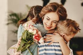 Toto video je pro všechny tatínky co se tak hezky starají o své děti.odebírejte nás aby vám žádné video neuniklo.hezký den otců!!!! Kdy Je Den Matek A Co Vasi Maminku Zarucene Potesi Elnino Cz