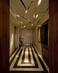 Koridorunuz, ziyaretçilerin evinize girdiklerinde gördükleri ilk yerdir, bu nedenle stilinizi bu alana gerçekten damgalamak önemlidir. Salon Asma Tavan Modelleri Ev Icin Tavan Evler Lobby Design