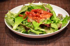 Che cos'è il pomelo, come si mangia e perché fa bene. Misticanza Tiepida Con Bacon E Formaggio Di Capra L Officina Dei Sapori Italian Recipes