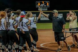 Springfield cruises past Clarksville for first district title in over 40  years