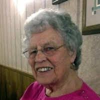 Alice Moen's Instagram, Twitter & Facebook