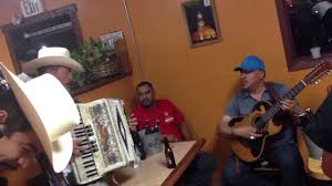 Los Nuevos Nortenos de Durango y Chuy de Los Canelos de Durango-el mar i la  esperansa 2013