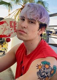 Moreover, he belongs to a tall frame height and fit body figure. Jake Webber Height Weight Age Girlfriend Family Facts Biography