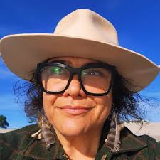 Bring your family and friends for an evening of kite flying 🎏, laughter,  and outdoor memories this weekend! 🌈 📅 Date: 18th October (Sat) ⏰ Time:  4pm