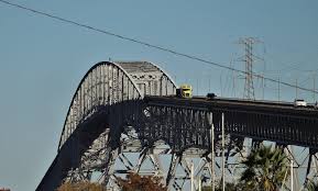 It is one of the earliest bridges in the country to display a variation of a cantilever truss that is often called an arch cantilever in reference to the smoothly curved trusses that have none of the traditional pointy towers. Rainbow Bridge In Texas Album On Imgur