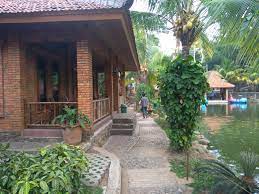 Shemale/lady boys/waria escot,,,,opn mesege,,,pijit fuul body,, and wa 089624193775 karawang kota | twuko. Villa Kampung Turis Explore Karawang