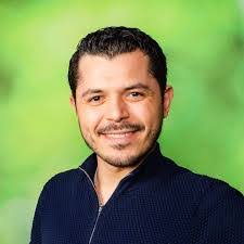 Francisco Osorio's Instagram, Twitter & Facebook