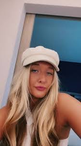 Addison Hubert's Instagram, Twitter & Facebook