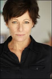 Cindy Hogan's Instagram, Twitter & Facebook