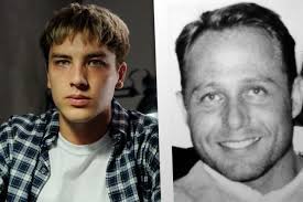 Jan 08, 2018 · hours after versace's shooting death, authorities identified andrew cunanan as the prime suspect. Versace True Story Why David Madson Didn T Try To Escape Andrew Cunanan Vanity Fair