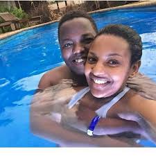 JAMANI JAMANI kaka @aytanzania au pacha wangu kwa dada wa RWANDA uyu mfano  mzuri sana kwanza ni MSANII kama MIMI!!!! so yuko chini ya BASATA kama  MIMI!!! basata sio kanisa la NABII