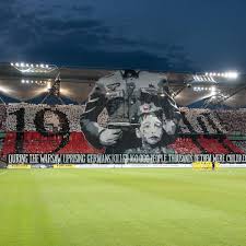 Check spelling or type a new query. Legia Warschau Fans Erinnern Mit Krasser Choreo An Nazi Verbrechen