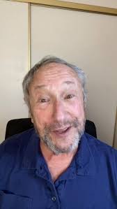 Beställ en personlig video från Stuart Pankin