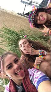 hi! I'm Becca (26)! I would love some more rave & creative silly goofy GIRL  friends. 😋 Into shows & festivals (electric forest this year), creating  art, being outside & camping trips,