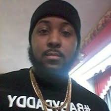 Stream Aaron Macklin music