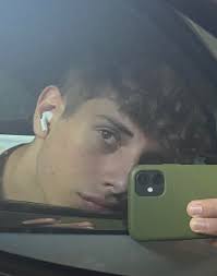 Bin ich hässlich? Bitte sei ehrlich, ich bin ein 17-jähriger Kerl. :  r/amiugly