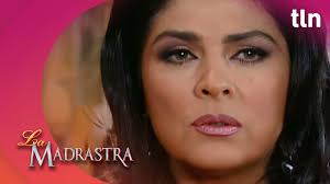 Graciela espera a José Luis en su casa para ofrecerle manipular a  Montserrat a cambio de una compensación económica. Lo mejor de  #LoQueLaVidaMeRobó, solo #ConLasEstrellas y en #ViX, el nuevo servicio de