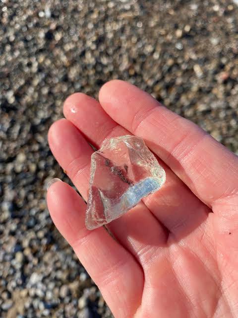 Can anyone tell me what this is? I think maybe quartz but not sure.